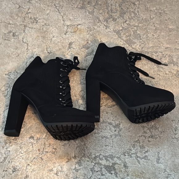 JustFab Ayah lace-up black faux suede heel booties Sz‎ 8 - Picture 5 of 11